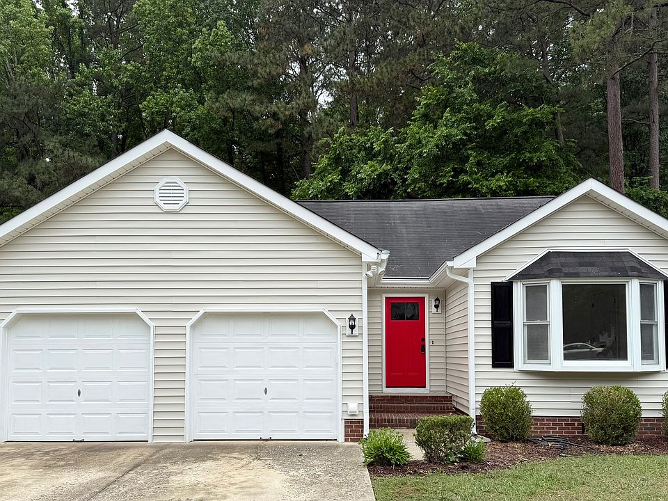 1st image of 703 Saint Catherines Dr