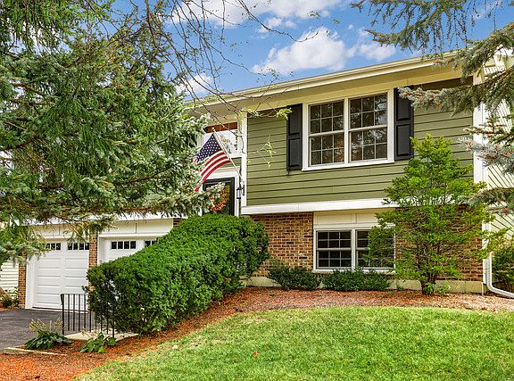 2nd image of 4525 Shorewood Ct