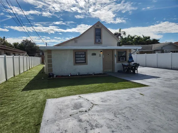 3430 Bimini St, Sarasota, FL 34239