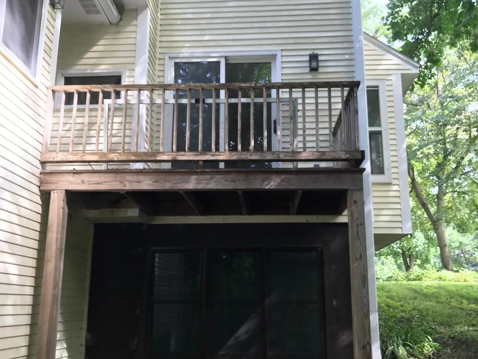 4 bed, 2.5 bath, 4000 sqft, $3,000 — Photo 4