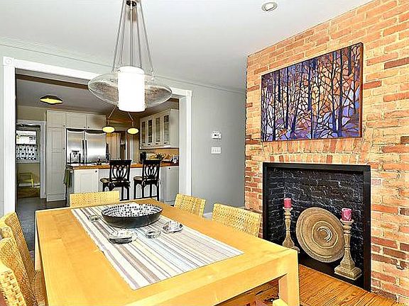 dining/kitchen