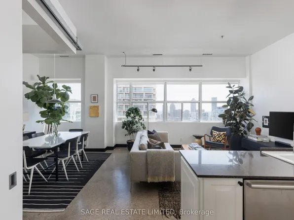 700 King St W #1112, Toronto, ON M5V 2Y6