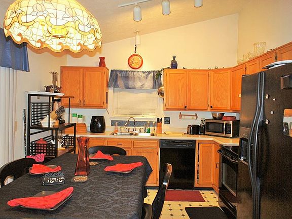 4th image of 5836 Brobeck Ln