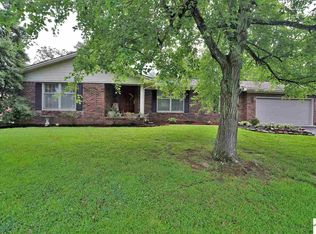 130 Skylark Dr, Paducah, KY 42001