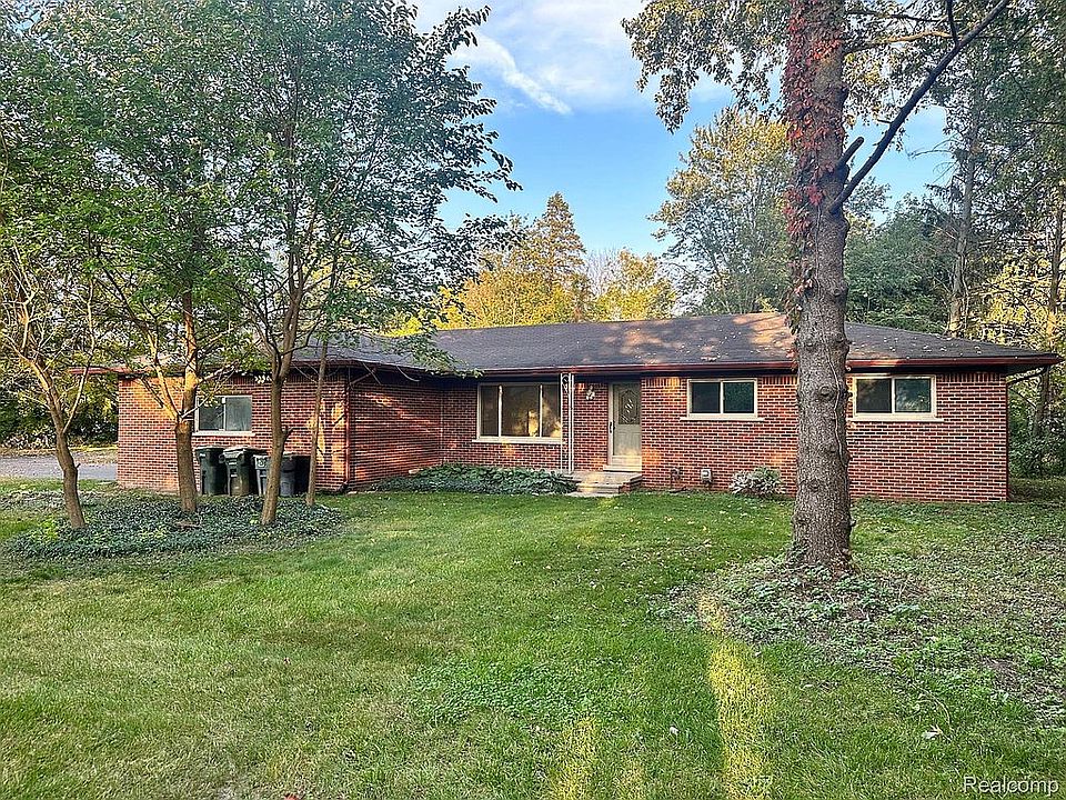7990 N Beck Rd, Canton, MI 48187 Zillow