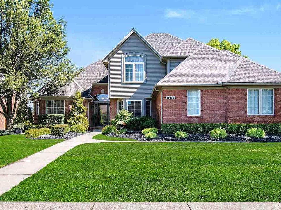 1st image of 19323 Lakeland Dr