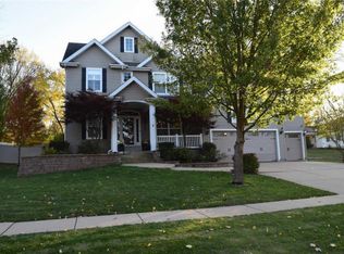 1528 Fenton Hills Rd, Fenton, MO 63026