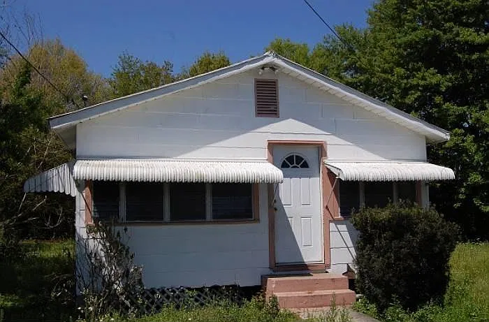 3 bed, 980 sqft, $1,000 — Photo 2