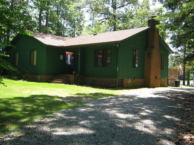 1st image of 611 Wilton Woods Dr