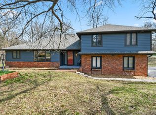 850 S Mumford Dr, Springfield, MO 65809