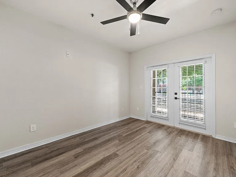 RENOVATED APARTMENT STYLE 2