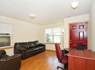 605 E Bowen Ave, Chicago, IL 60653