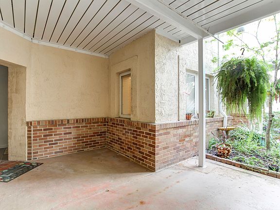 4th image of 2912 Saint Johns Ave APT 7
