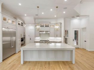 14 N Palmiera Cir, Spring, TX 77382