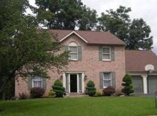 1017 Riverview Dr, Reading, PA 19605