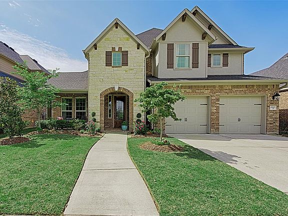 2nd image of 9907 Downey Emerald Dr