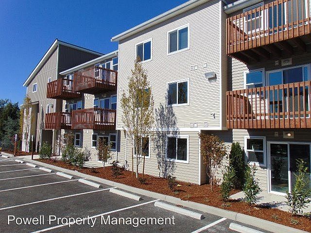 1st image of 12210 Ambaum Blvd SW Unit 207