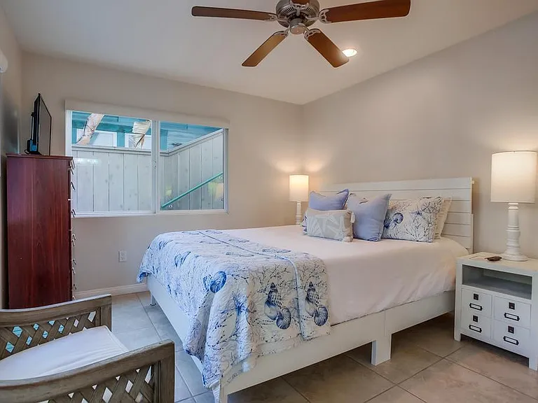 819 Ostend Ct — Photo 11