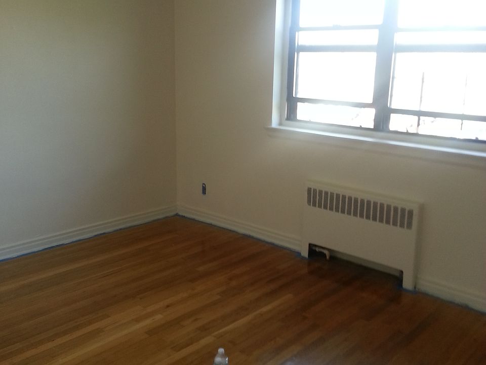 2nd image of 20214 Rocky Hill Rd #2