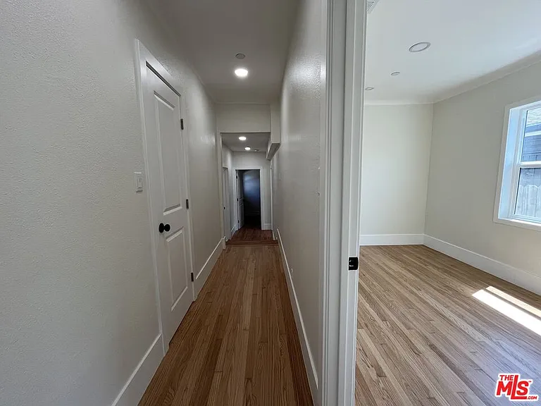 8640 Baring Cross St — Photo 15