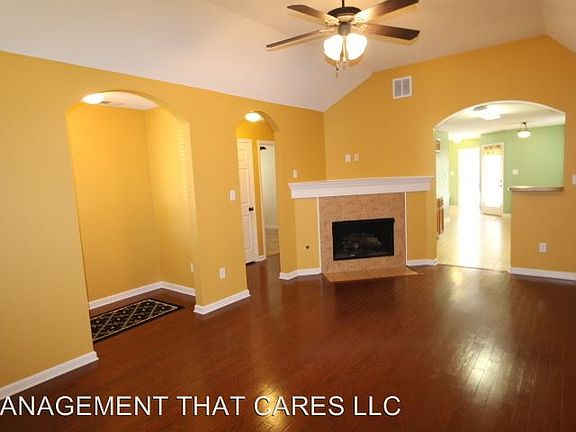 4th image of 902 Stixx Ln