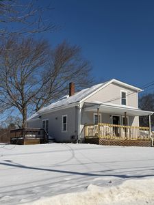 321 Laten Knight Rd, Cranston, RI, 02921