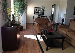3rd image of 1029 Newcastle Dr