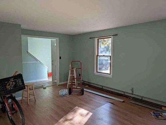 Additional Living Room