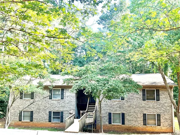 241 & 245 Willow Ct, Central, SC 29630