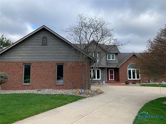 2nd image of 326 Orchard Hills Dr