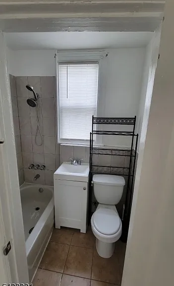 569 Morris St — Photo 10