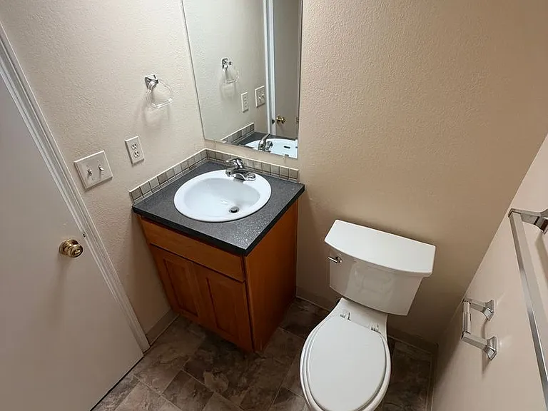 6333 Fairway Ave SE — Photo 6