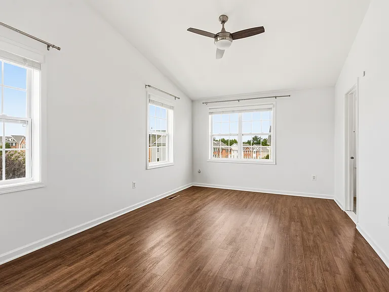 23167 Flora Mure Dr — Photo 3