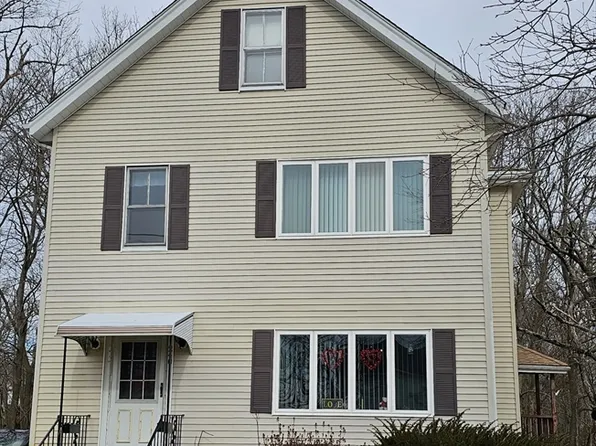 240 Centre St, Somerset, MA 02726