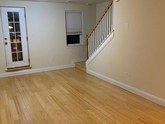 5th image of 310 Bridge St #2