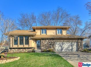 11626 Ruggles St, Omaha, NE 68164