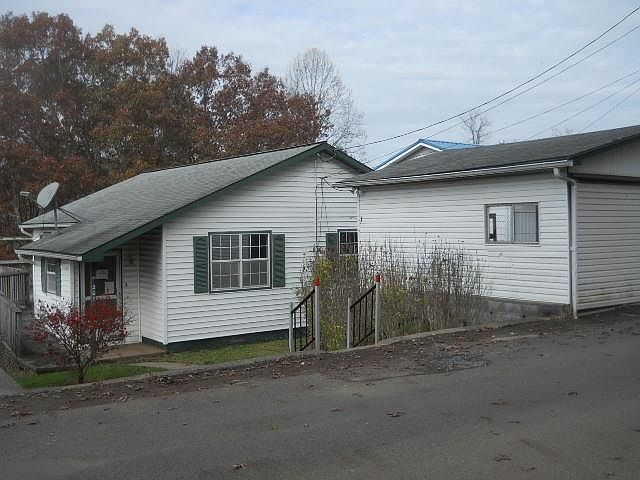 1st image of 207 McKinley St