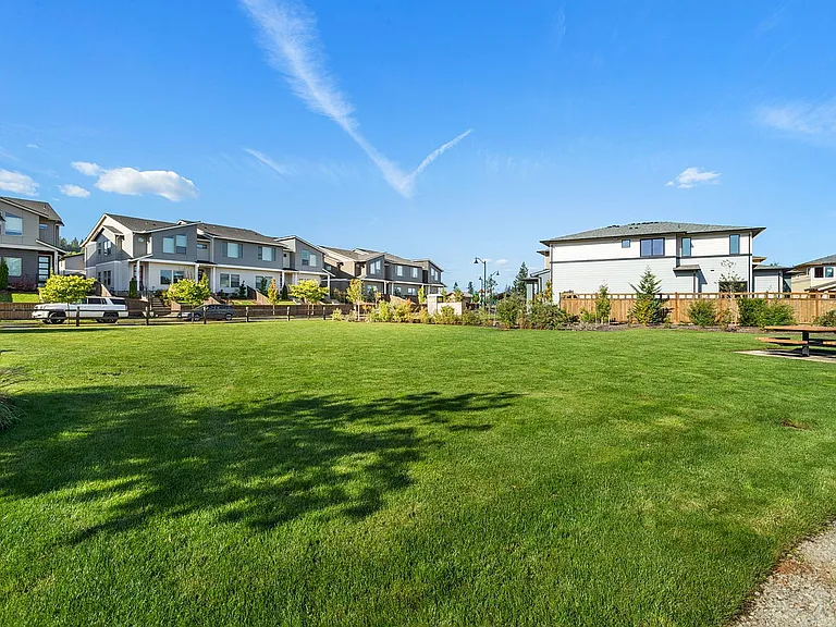 16699 SE Sunshower Pl — Photo 33