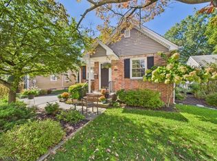726 Stockton St, New Milford, NJ 07646