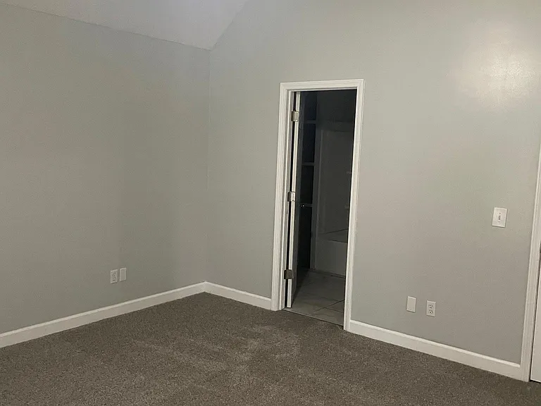 113 Kala Cir — Photo 6