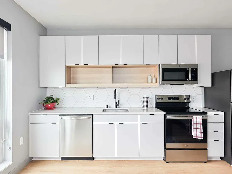 Pivot Apartments — Photo 97