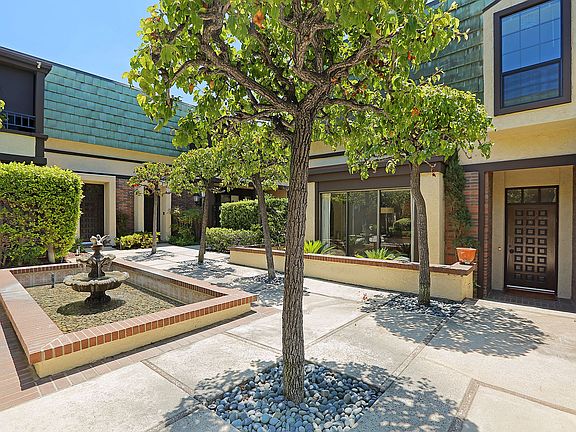 2nd image of 885 S Orange Grove Blvd APT 17