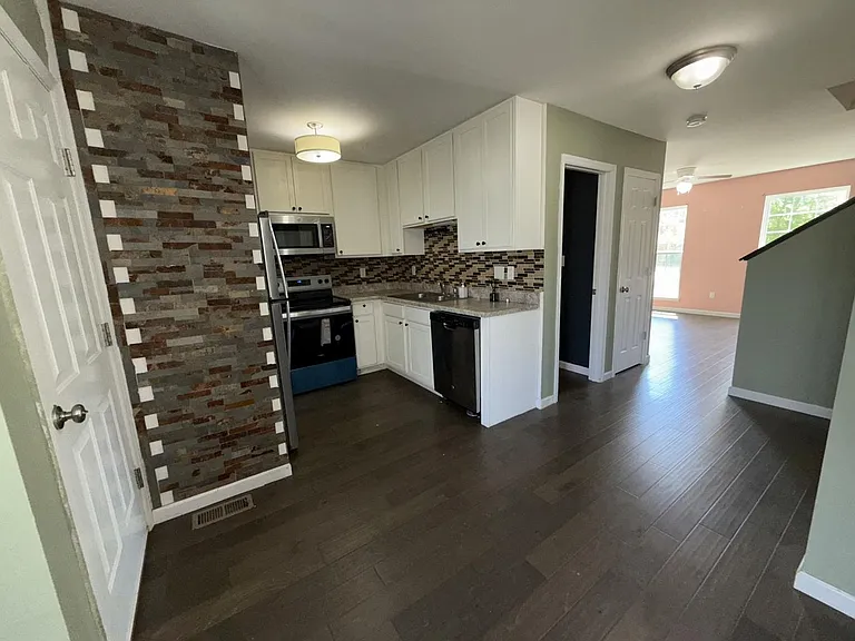 1835 Basston Dr — Photo 9