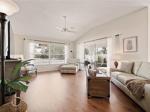 5th image of 2897 Meadow Lawn Ln