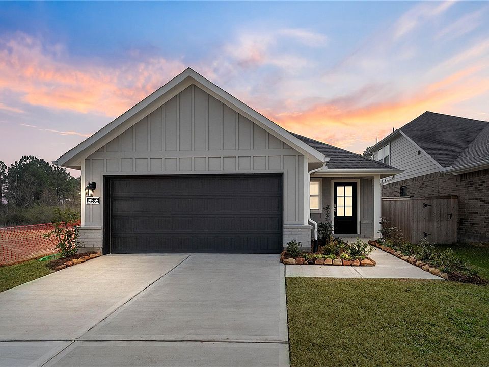 1st image of 19555 Montgomery Ridge Way