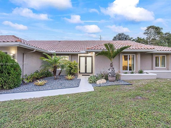 3rd image of 1740 NW 93rd Ter