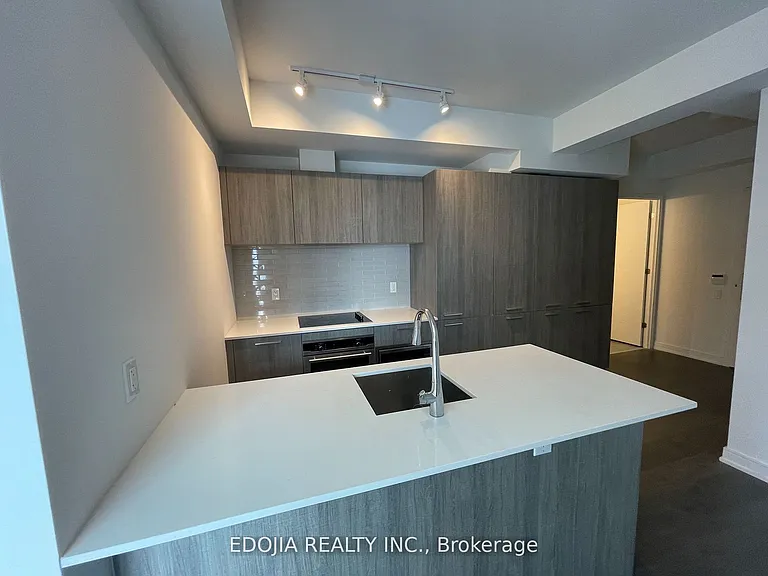 3 Gloucester St #2809 — Photo 10