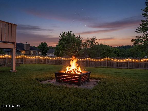 3rd image of 7211 Anna Hulen Rd #4
