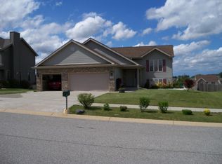 250 W 126th Pl, Crown Point, IN 46307