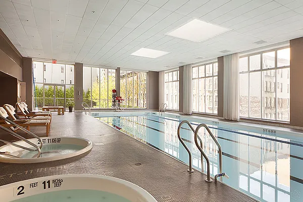 Rented by Halstead Real Estate | media 20